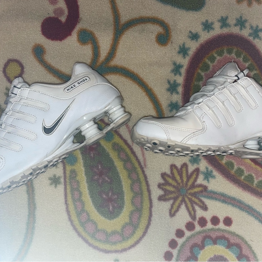 Shoes - Picture 3 of 16